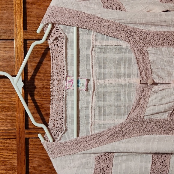 Free People Size 2 Top - Picture 2 of 7